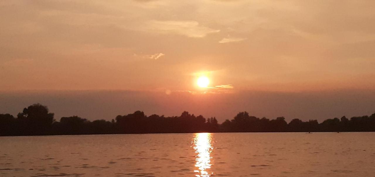 Huisje Beukers Giethoorn Bagian luar foto