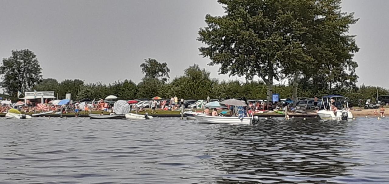 Huisje Beukers Giethoorn Bagian luar foto